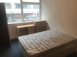 First Floor Flat, 37a, London Road, Southampton SO15 2AD