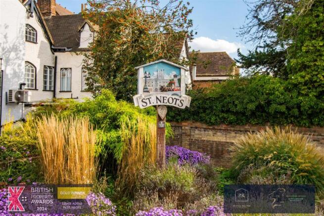 Location St Neots Sign.