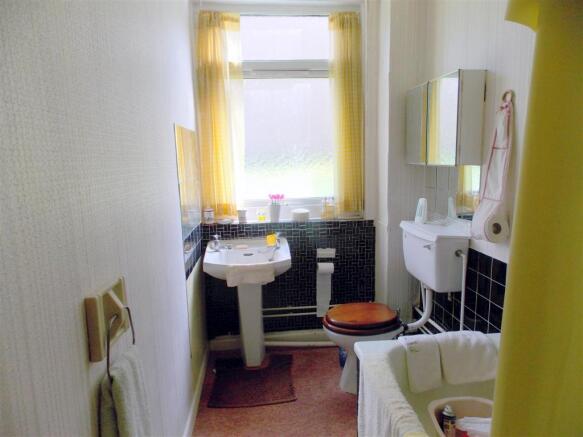 bathroom.JPG
