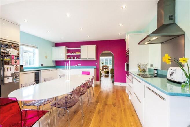 Kitchen/Breakfast Rm