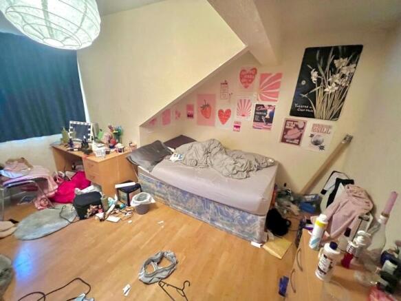 6 bed Terraced to rent Image 4