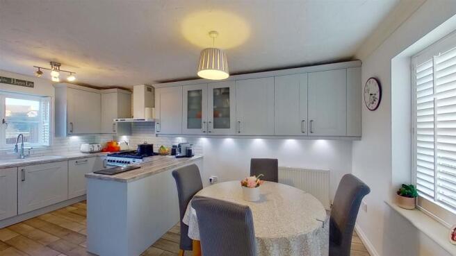 KITCHEN/DINER