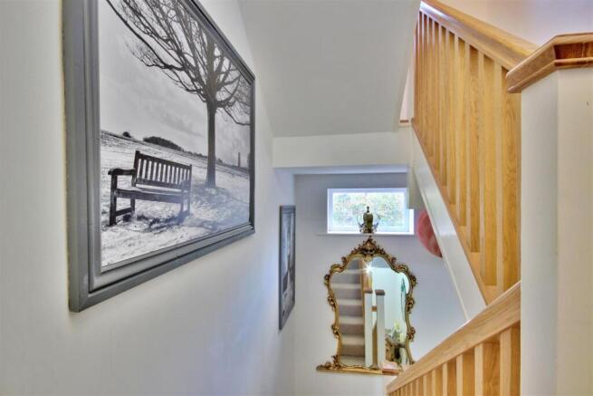 4 bed Town House for sale Image 10