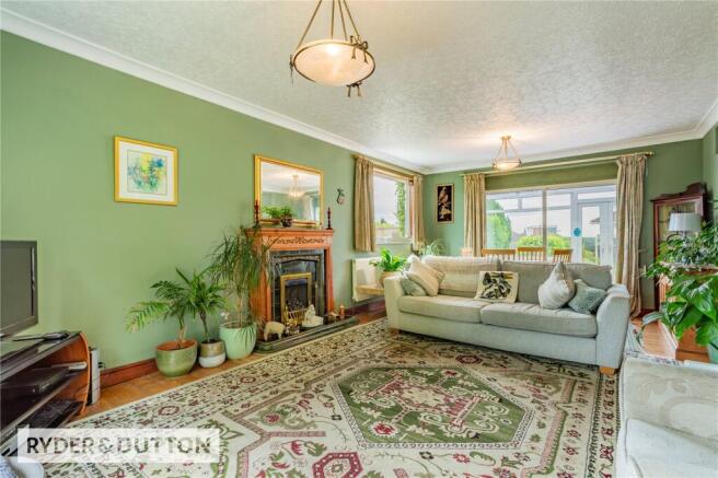 3 bed Detached Bungalow for sale Image 4