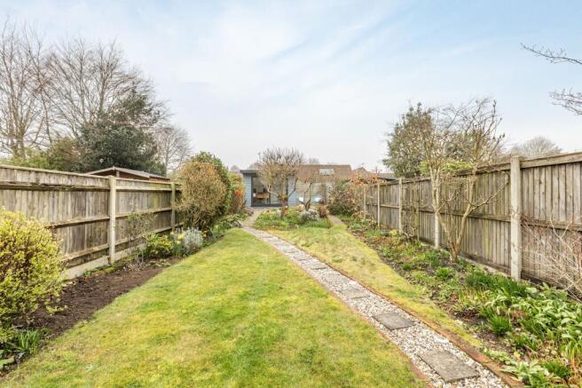Beautifully Presented Period Terraced Home in Holt photo 4