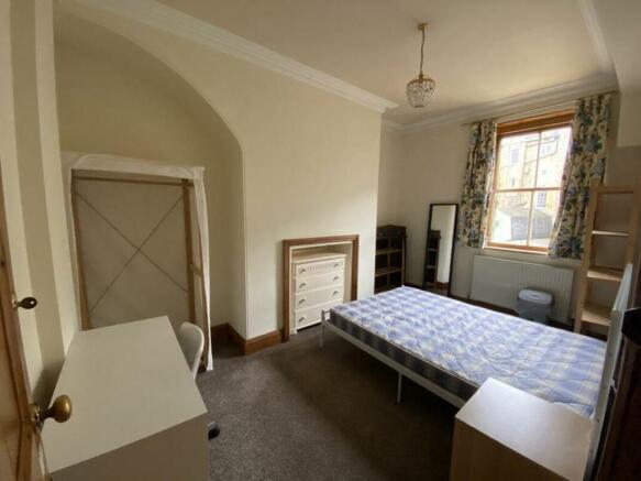 bED 2.jpg