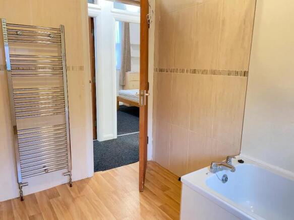 4 bed House Share for sale Image 8