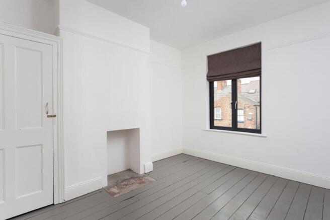4 bed Town House for sale Image 9
