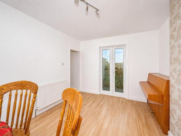 62 Blacklock Crescent Dundee-3.jpg