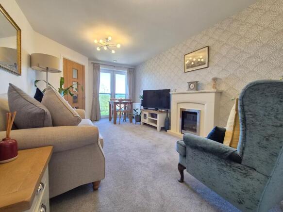1 bed Flat for sale Image 4