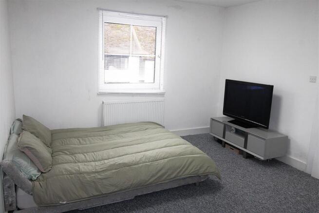 Bedroom 1.2.JPG
