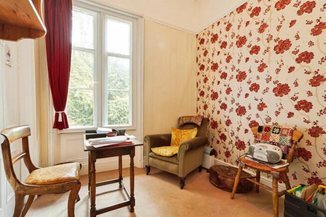 2 bed Flat for sale Image 12