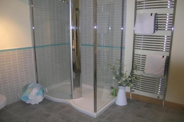 En-Suite Image 2
