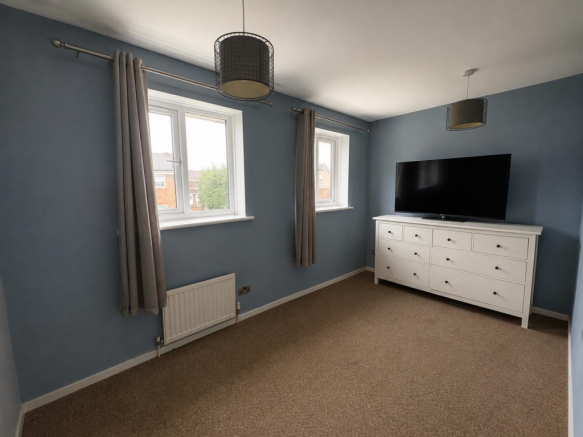 3 bed Semi-Detached for sale Image 11