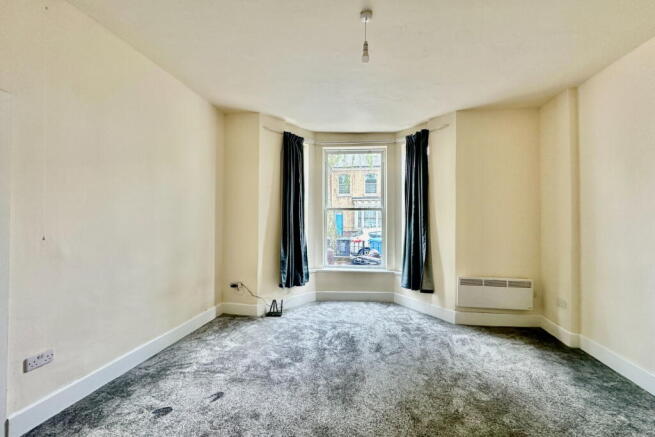 5 bed Block of Apartments for sale Image 4