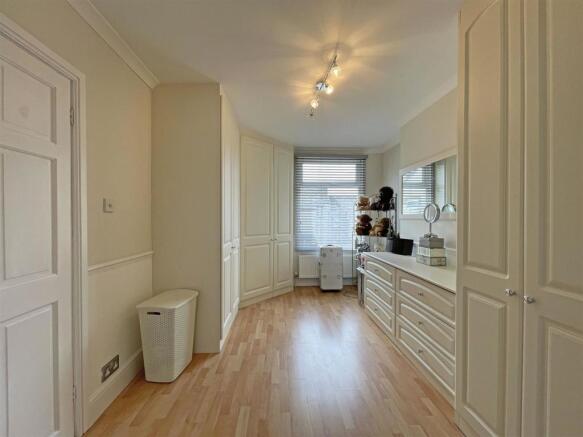 Sturdee road 41 bed 2 dressing room.jpg