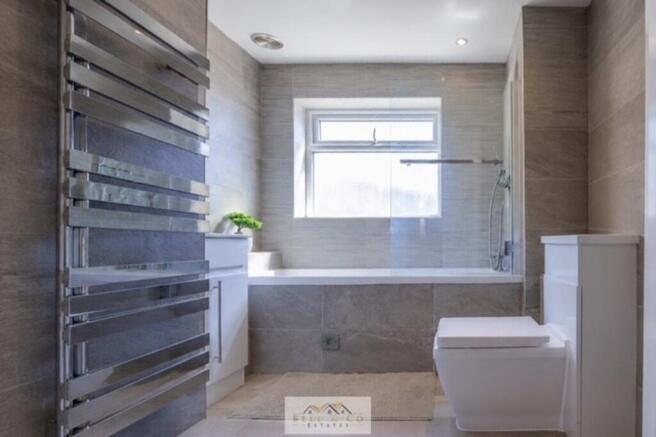3 bed Detached for sale Image 11