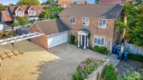 7, Albany Close, Marine, Worthing BN11 5DJ