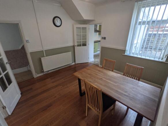 Dining Room (2)