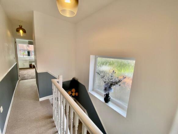 FIRST FLOOR LANDING