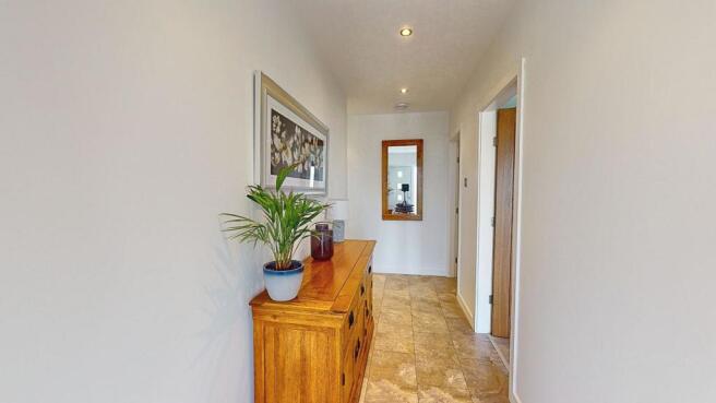'L' SHAPED RECEPTION HALL