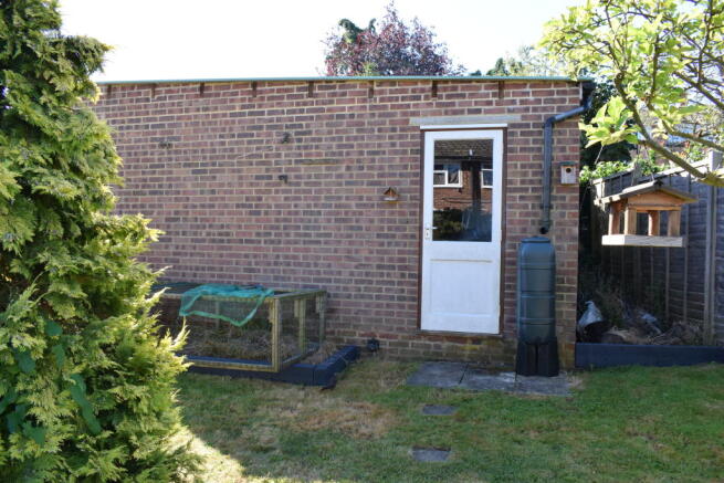 GARDEN/GARAGE
