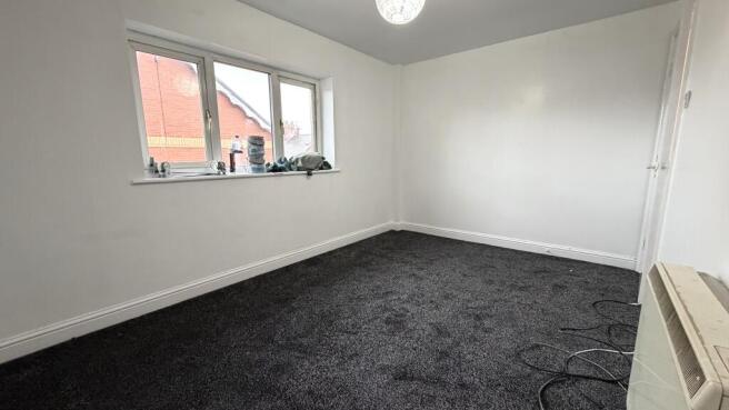 916A, Hyde Road, Gorton photo 4