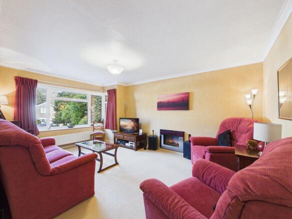 CAM04018G0-PR0450-STILL017