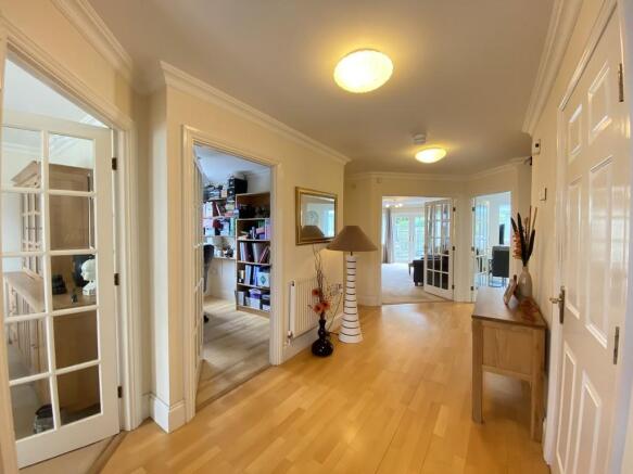 Photo 8