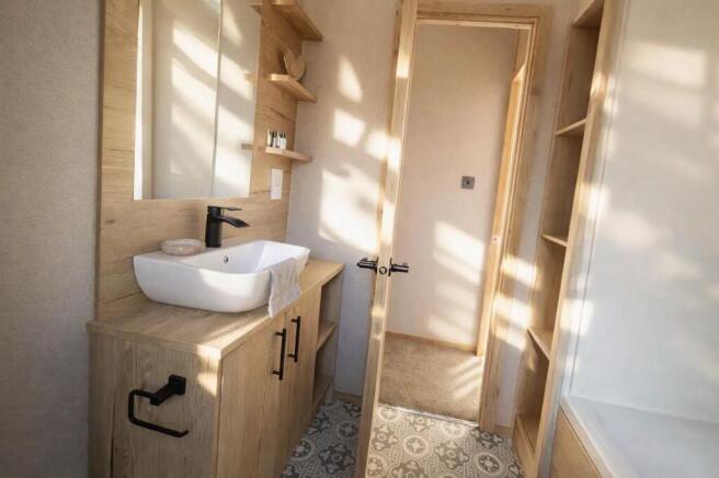 2 bed Caravan for sale Image 11