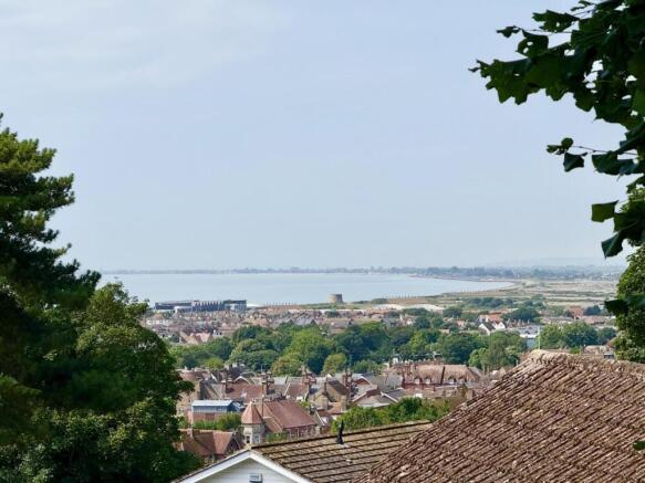 9 Cliff Road View.jpg