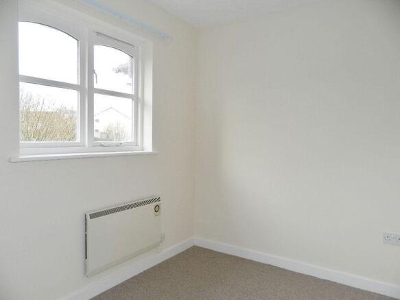 Bedroom 2 (1)