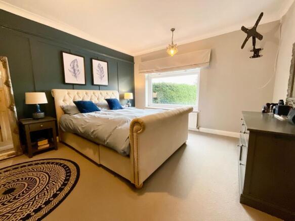 4 bed Detached for sale Image 10