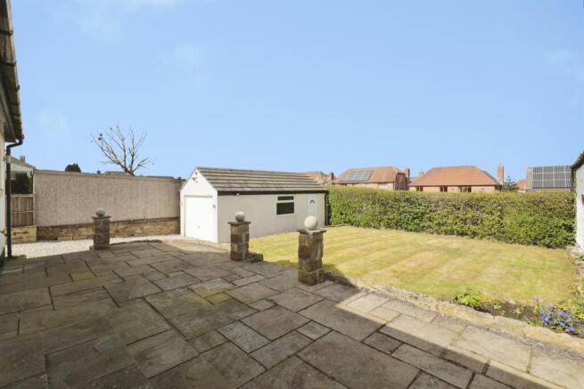 4 bed Detached for sale Image 11