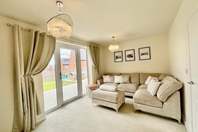 2 bed Semi-Detached for sale Image 6