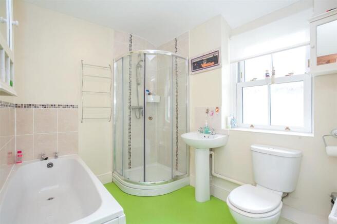 Bathroom.jpg