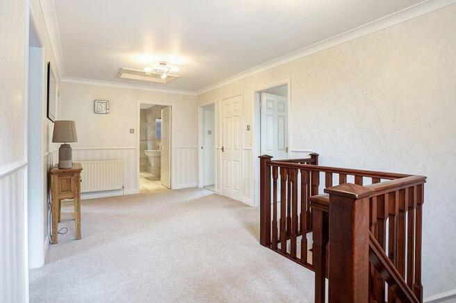 GALLERIED LANDING