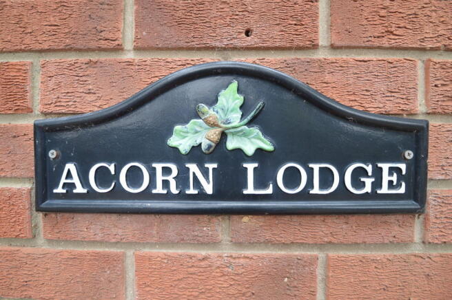 4 House Name