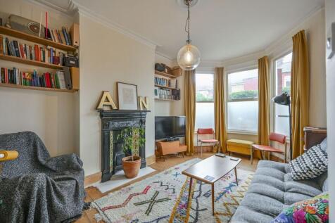 Woodside Gardens, Tottenham, London, N17