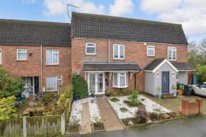 37, Easton End, Laindon SS15 6QB