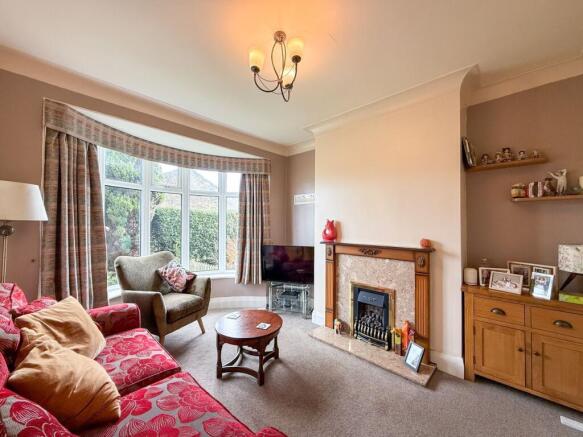 Grasscroft Road, Honley, Holmfirth, HD9 photo 2
