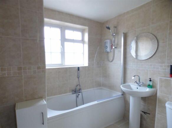 MODERN BATHROOM