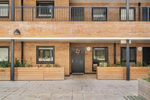 Flat 8, 11 Crypton House, Thimble Crescent, Wallington SM6 7FP