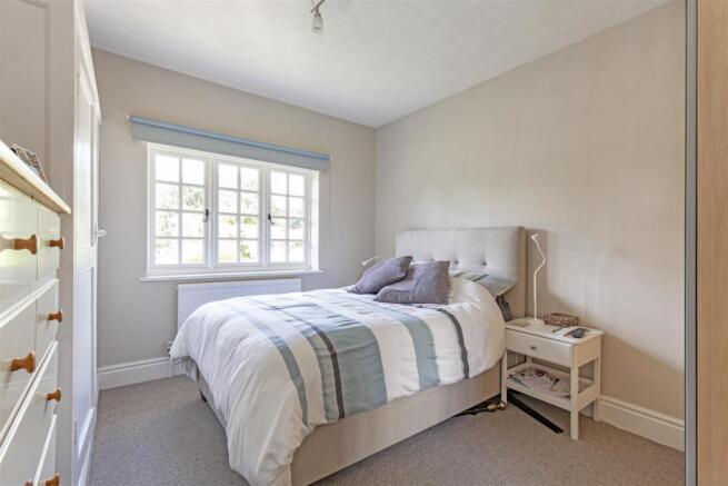 Bedroom 5-1.jpg