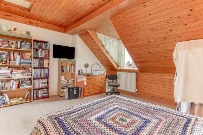 3 bed Terraced for sale Image 8