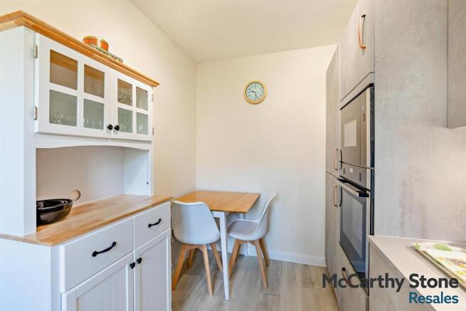 1 bed Apartment for sale Image 9