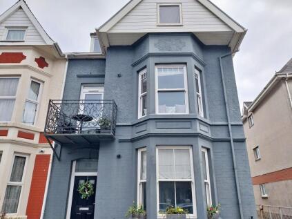 Esplanade Avenue, Porthcawl, Bridgend (County of), CF36