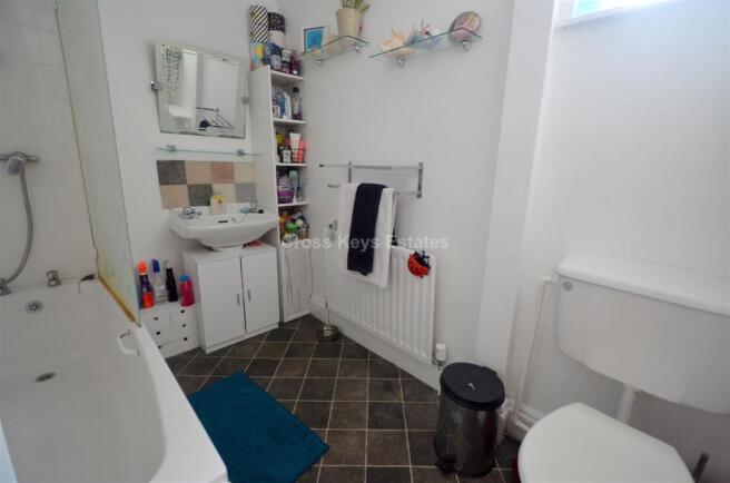 Bathroom A.JPG