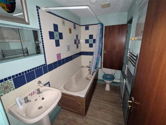Newport Close, Burton-on-Trent, Staffordshire, DE14 photo 4
