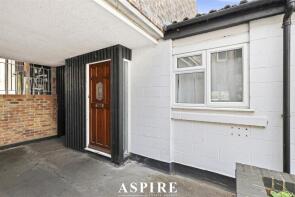 62, The Hyde, Langdon Hills, Basildon SS16 6LS